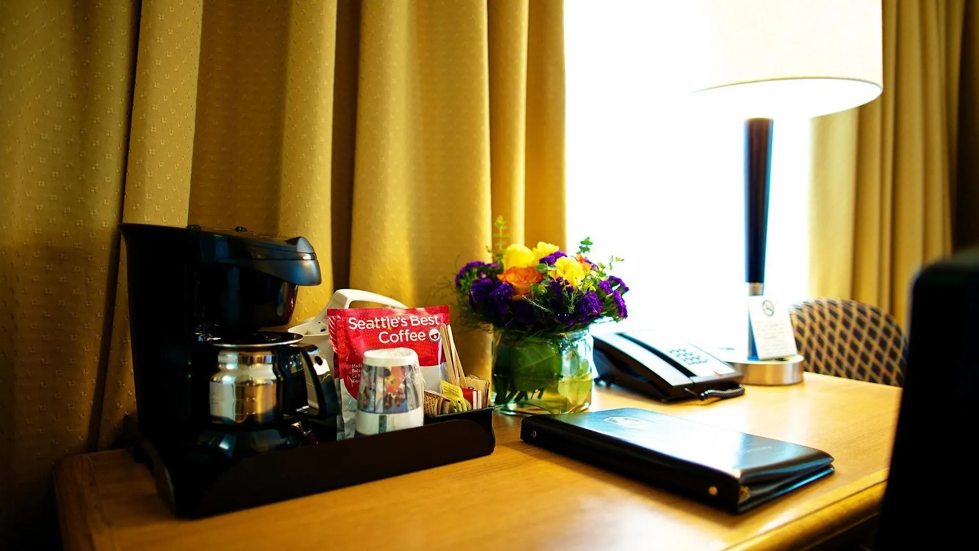 Grand Park Hotel & Suites Downtown Vancouver, Ascend Hotel Collection 3*, Vancouver