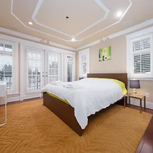 Homestay Oakridge Luxury Homestay Vancouver