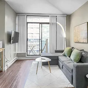 Holiday home Top Floor Unit On Granville Strip Yaletown Area Vancouver